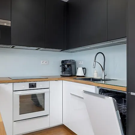 Slusarska Modern With Balcony & Parking Cracow Zablocie By Renters Prestige * Krakau