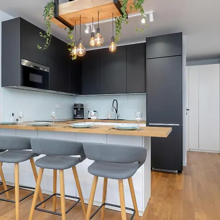 Slusarska Modern With Balcony & Parking Cracow Zablocie By Renters Prestige * Krakow