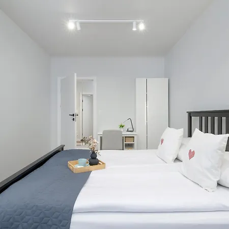 Slusarska Modern With Balcony & Parking Cracow Zablocie By Renters Prestige