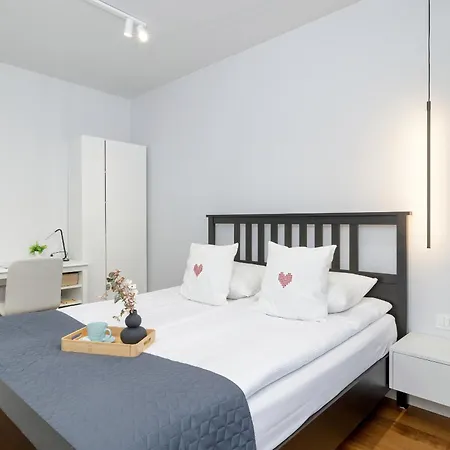 Slusarska Modern With Balcony & Parking Cracow Zablocie By Renters Prestige Krakow