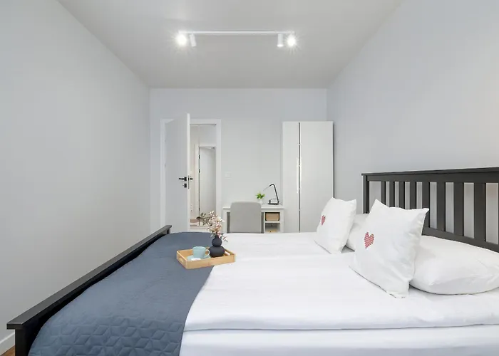 Slusarska Modern With Balcony & Parking Cracow Zablocie By Renters Prestige