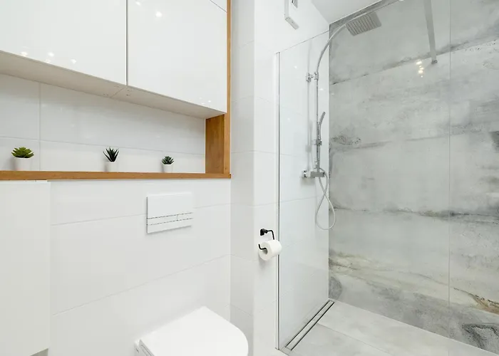 Slusarska Modern With Balcony & Parking Cracow Zablocie By Renters Prestige